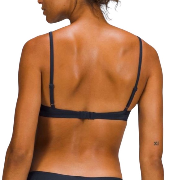 NWT Lululemon waterside bikini top Size 6 - Picture 3 of 3